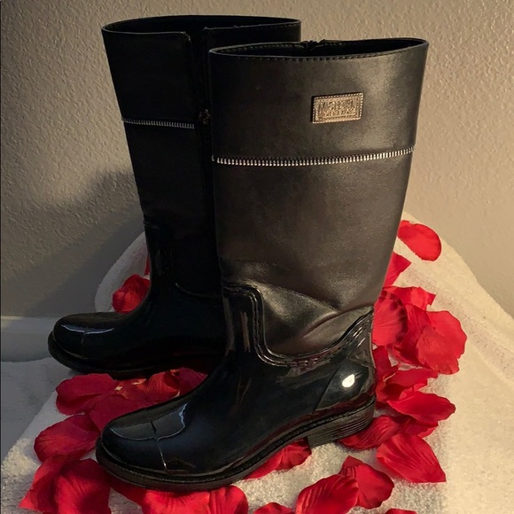 MICHAEL KORS BRAND NEW BEAUTIFUL SIZE 3 BOOTS - Picture 3 of 13